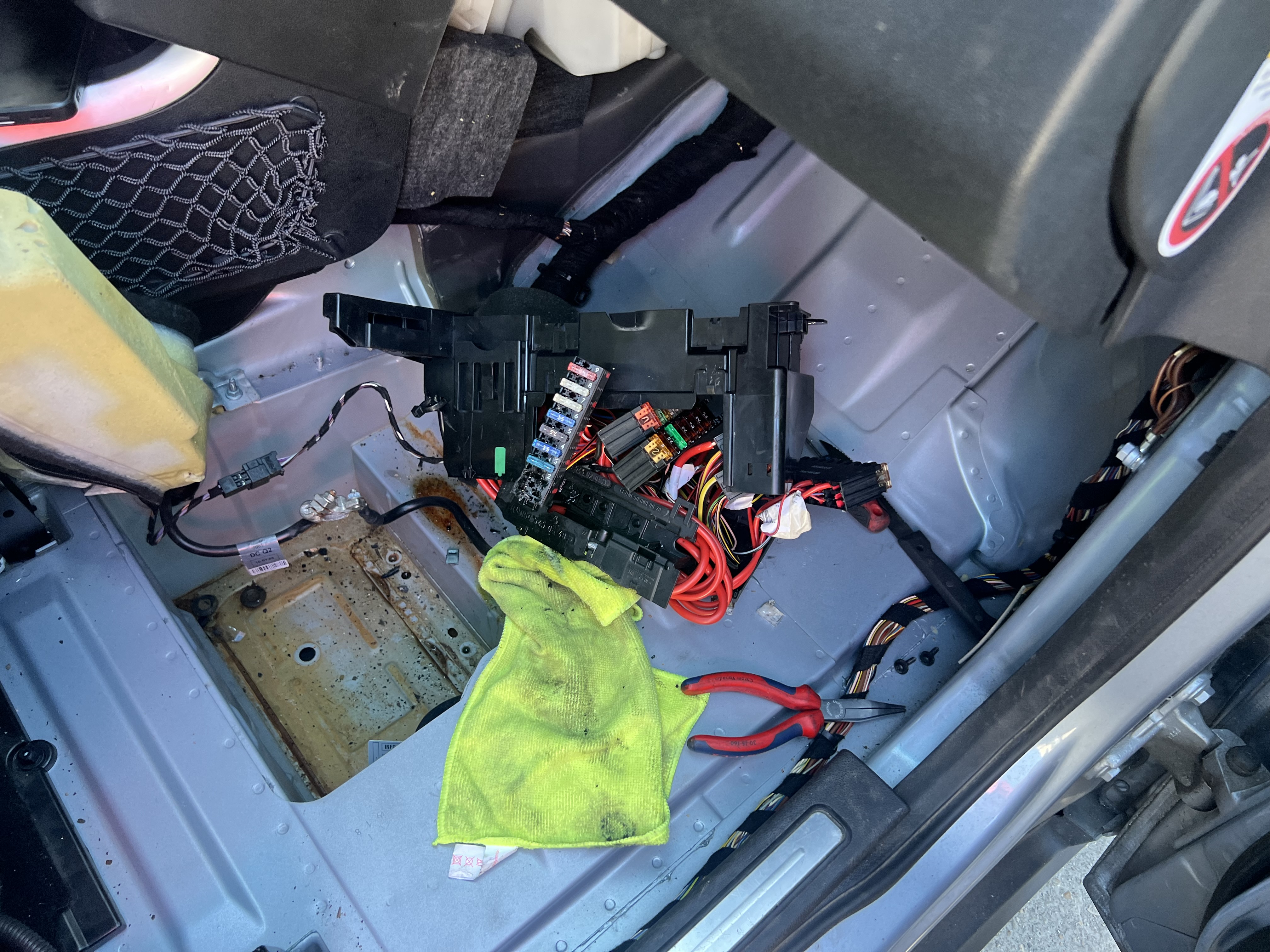 Diagnostic électrique et fusibles — OJ AUTO 77